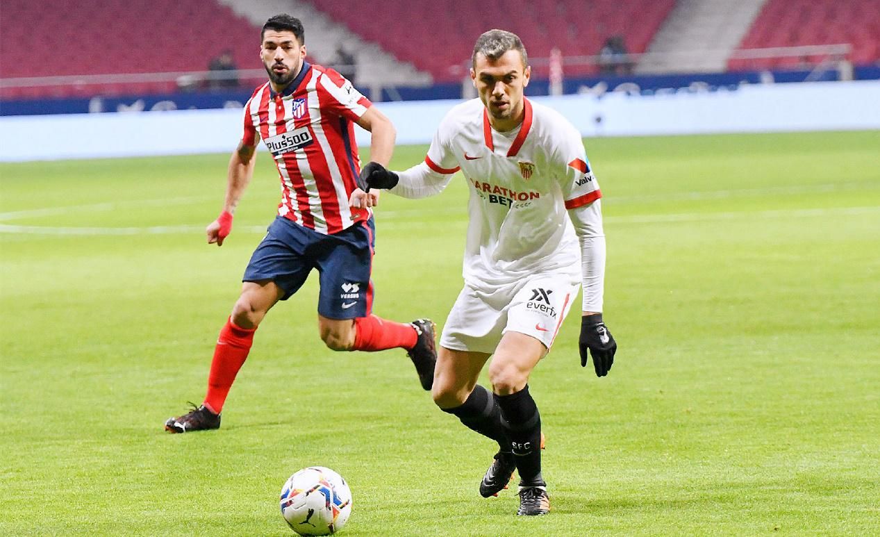 关于今晚巴塞罗那调整名单以备荷甲，完成体检环节打磨，质疑声仍在，年轻球员得到机会的信息