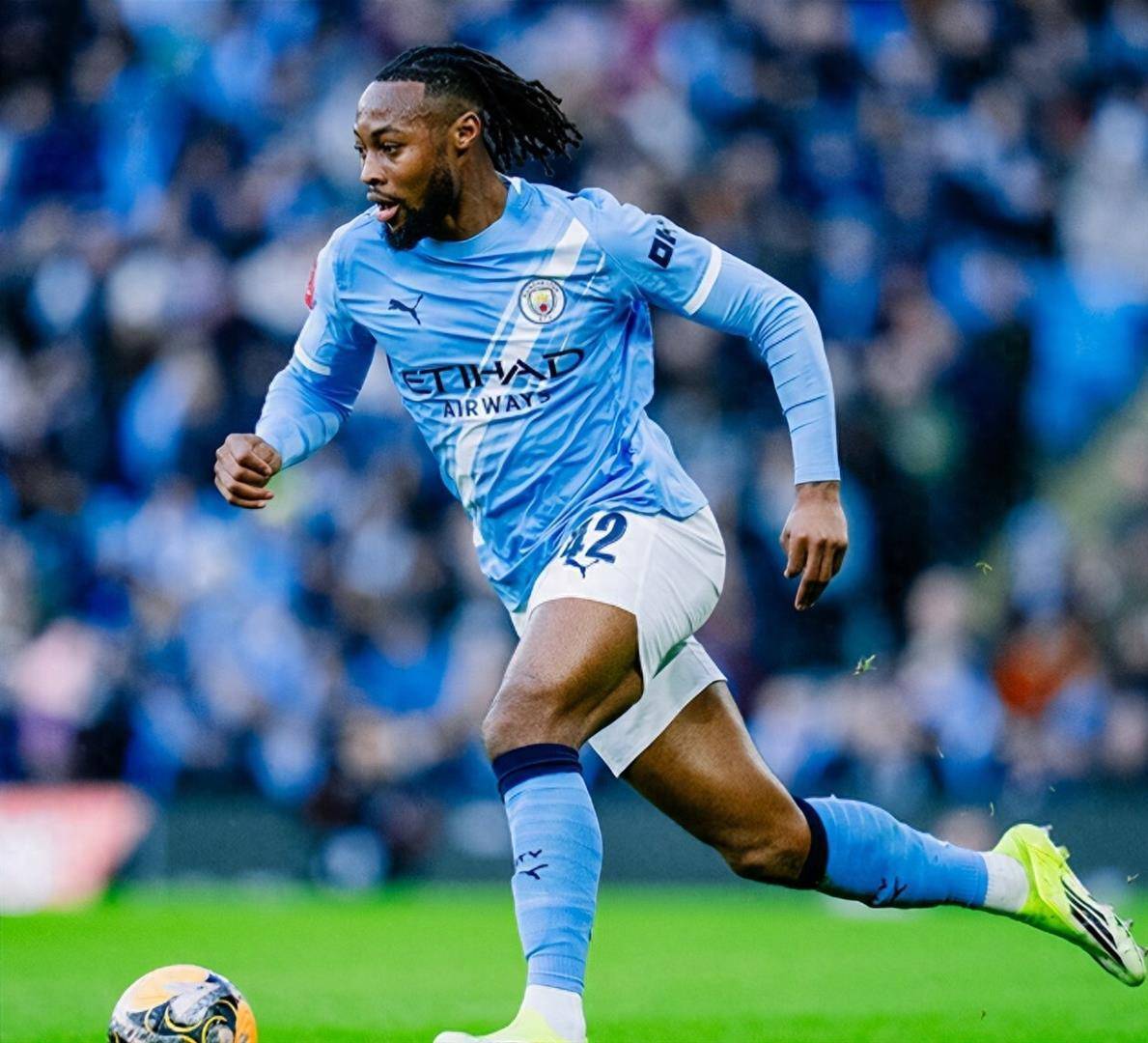 刚刚！巴塞罗那围绕足总杯复出首秀孟菲斯灰熊今晚迎来里程碑，集结日多特蒙德完成体检的简单介绍